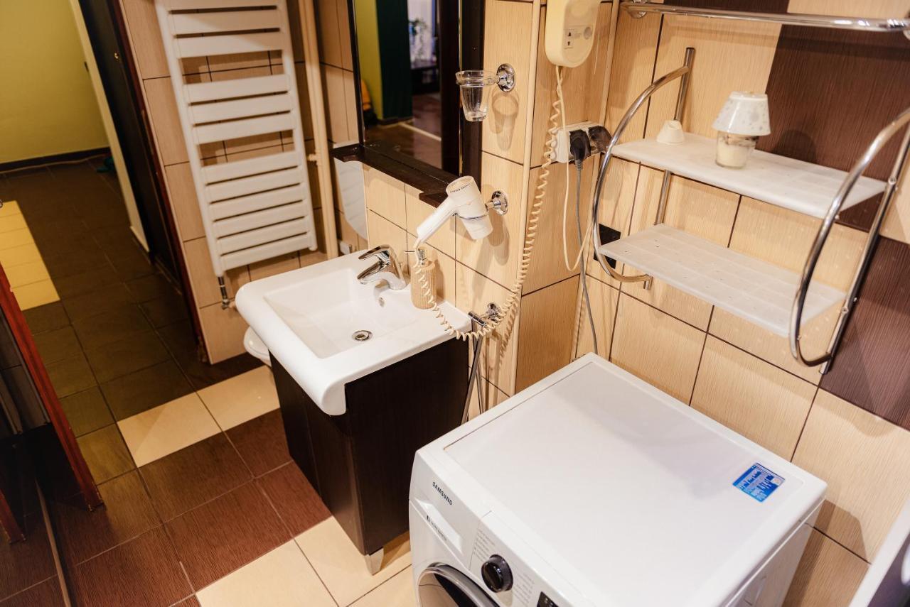 Comfy Apartment With Private Parking And Netflix Букурещ Екстериор снимка