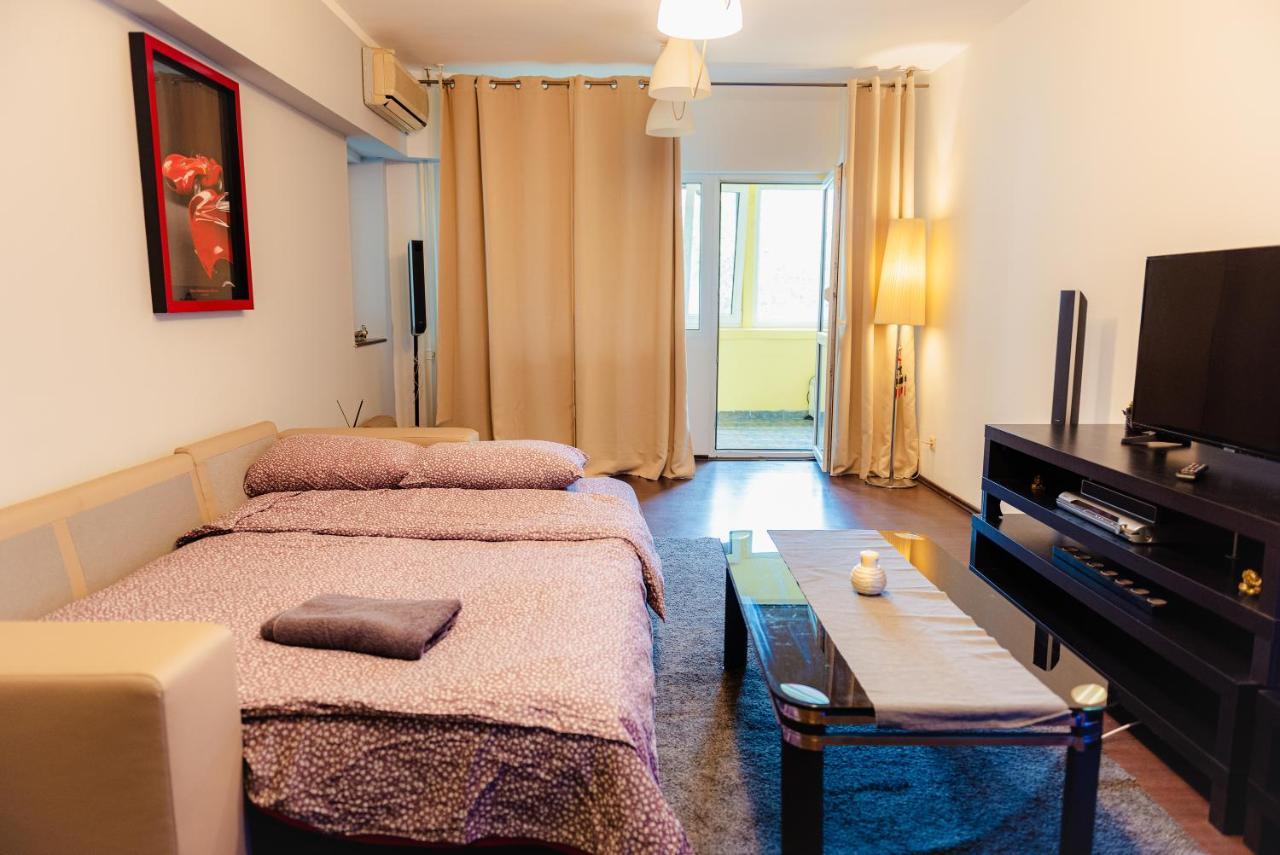Comfy Apartment With Private Parking And Netflix Букурещ Екстериор снимка